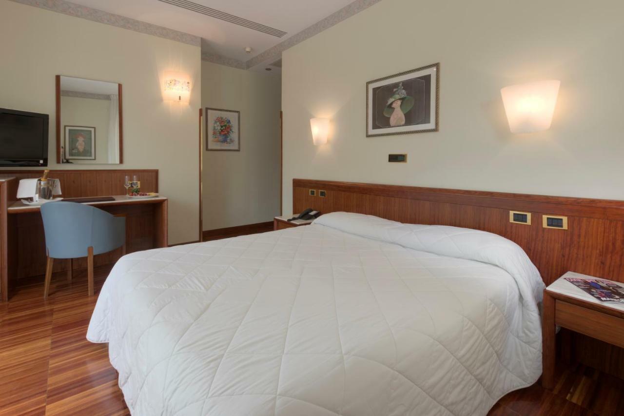 Palace Hotel Civitanova Marche Dış mekan fotoğraf