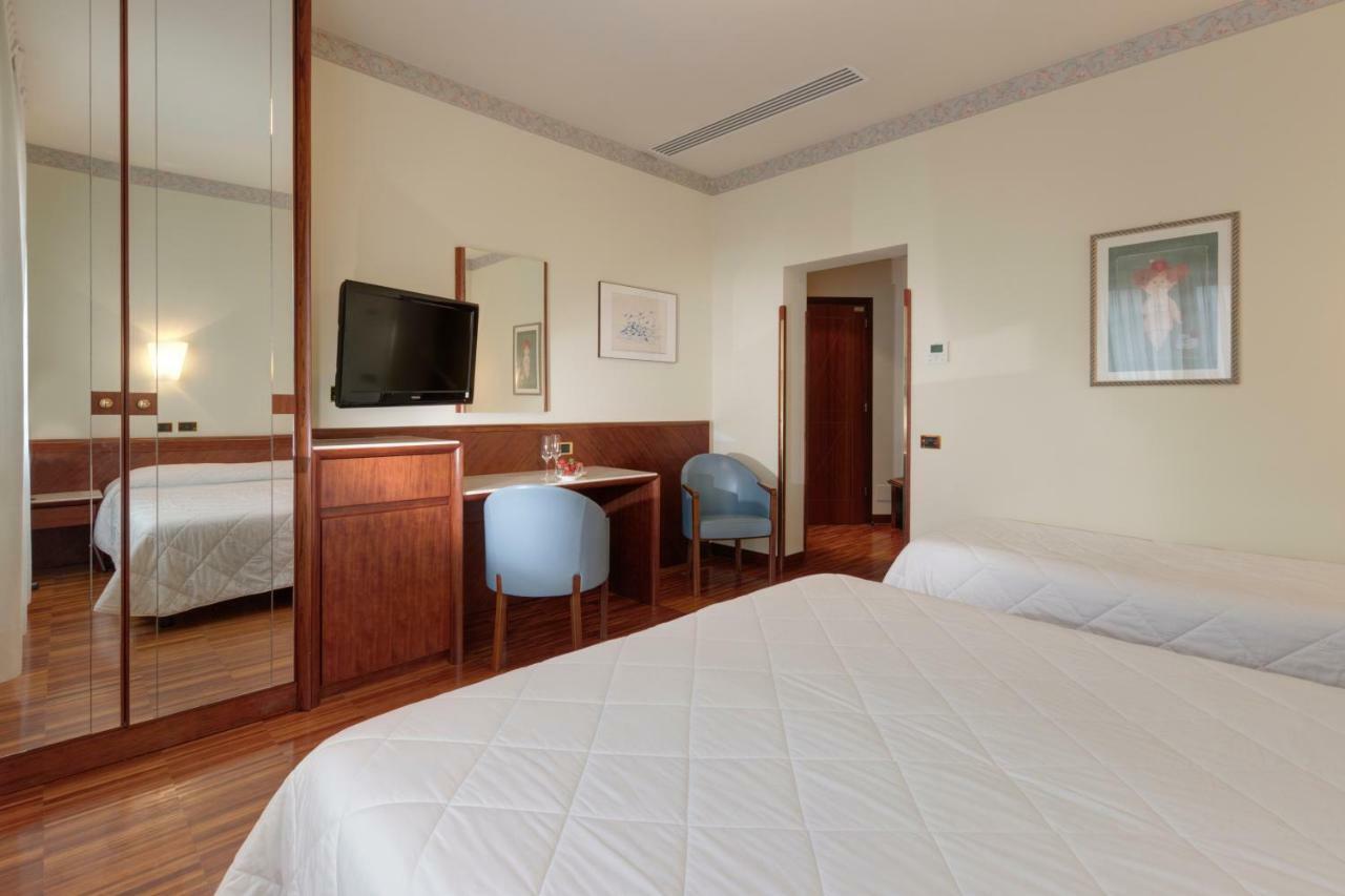 Palace Hotel Civitanova Marche Dış mekan fotoğraf